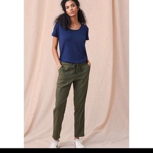 New Loft green capris!